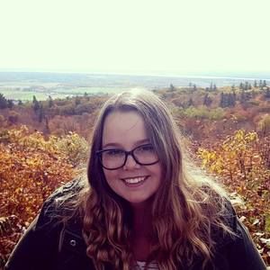 Meet your Posher, Emma